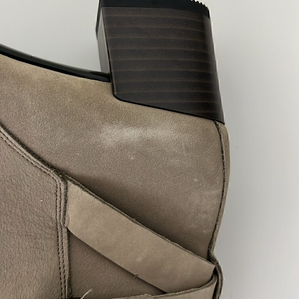 New ECCO Women's Dress Classic 35mm Buckle Ankle Boot in Taupe Nubuck Size 10 - Picture 6 of 11